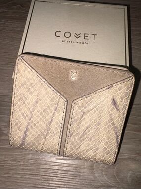 Covet by Stella & Dot Beige Snake-Embossed Highline Leather Wallet